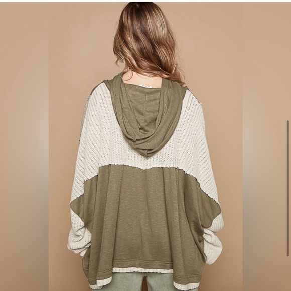 New Pol Patched Appliqué Hooded Top - Picture 4 of 12